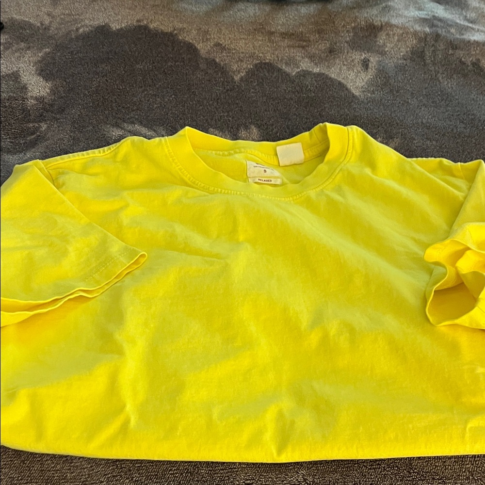 Levi's Yellow Short Sleeve Tee
